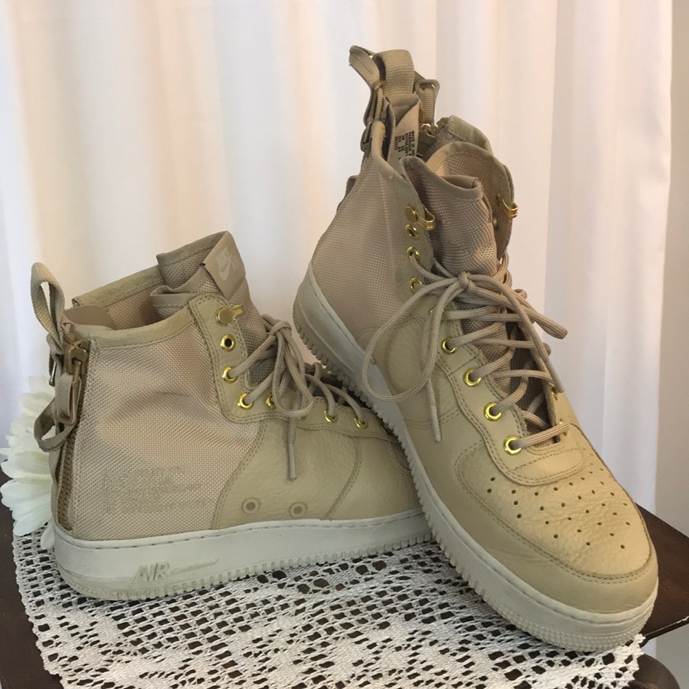 Nike Air SF AF1 MID